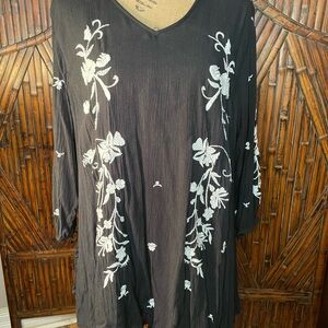 Black Floral Embroidered Tunic